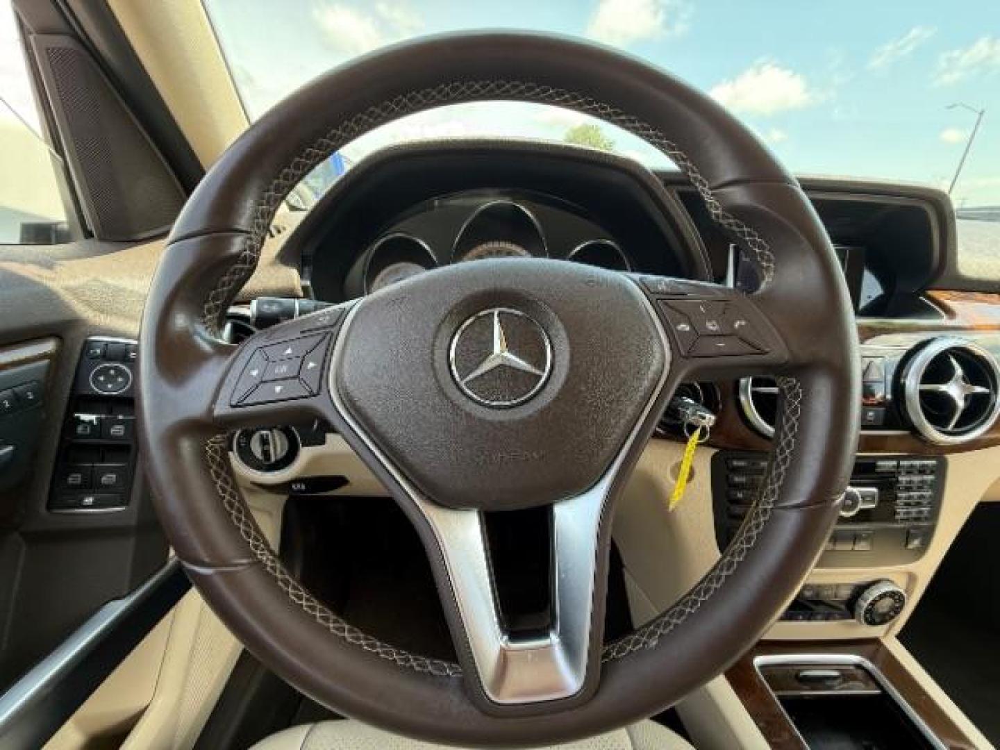 2015 White Mercedes-Benz GLK 350 . (WDCGG5HB6FG) , located at 3301 W Hwy 13, Burnsville, MN, 55337, (952) 460-3200, 44.775333, -93.320808 - Photo#9