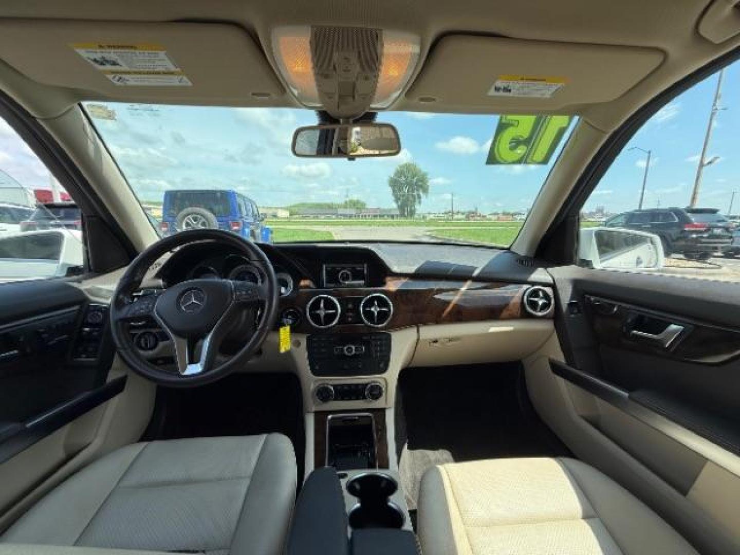 2015 White Mercedes-Benz GLK 350 . (WDCGG5HB6FG) , located at 3301 W Hwy 13, Burnsville, MN, 55337, (952) 460-3200, 44.775333, -93.320808 - Photo#10