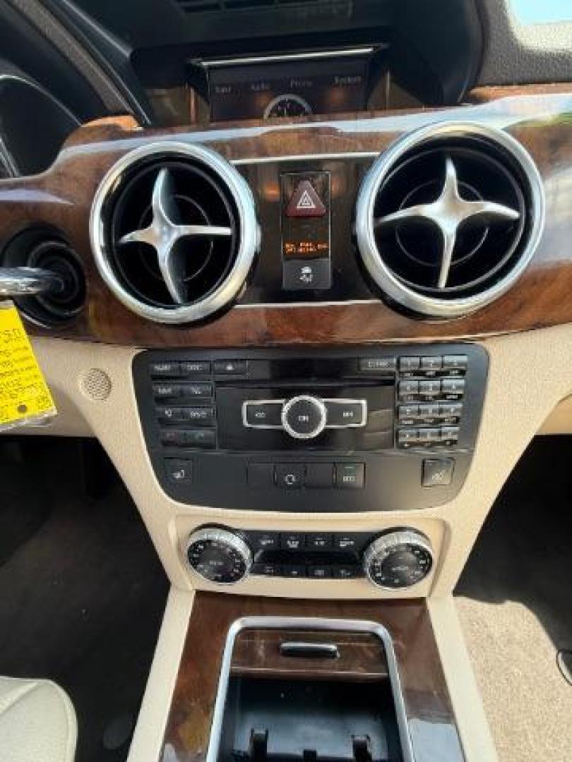 2015 White Mercedes-Benz GLK 350 . (WDCGG5HB6FG) , located at 3301 W Hwy 13, Burnsville, MN, 55337, (952) 460-3200, 44.775333, -93.320808 - Photo#15