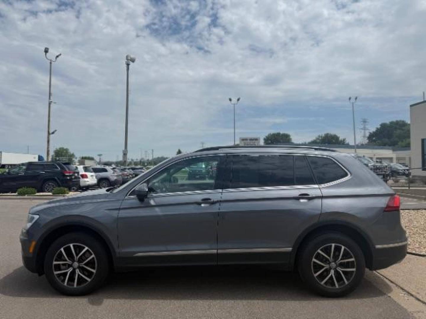 2021 Platinum Gray Metallic Volkswagen Tiguan 2.0T SE | 2.0T SE R-Line Black | 2.0T SEL (3VV2B7AXXMM) with an 2L I-4 gasoline direct injection engine, located at 745 S Robert St, St. Paul, MN, 55107, (651) 222-2991, 44.923389, -93.081215 - Photo#19