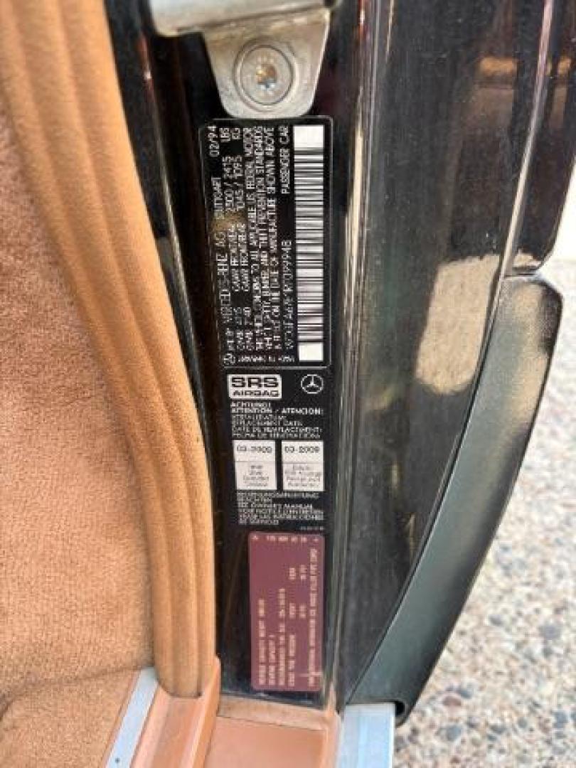 1994 BLACK Mercedes-Benz SL-Class SL500 Roadster (WDBFA67E1RF) with an 5.0L V8 DOHC 32V engine, 4-Speed Automatic transmission, located at 745 S Robert St, St. Paul, MN, 55107, (651) 222-2991, 44.923389, -93.081215- Photo#16