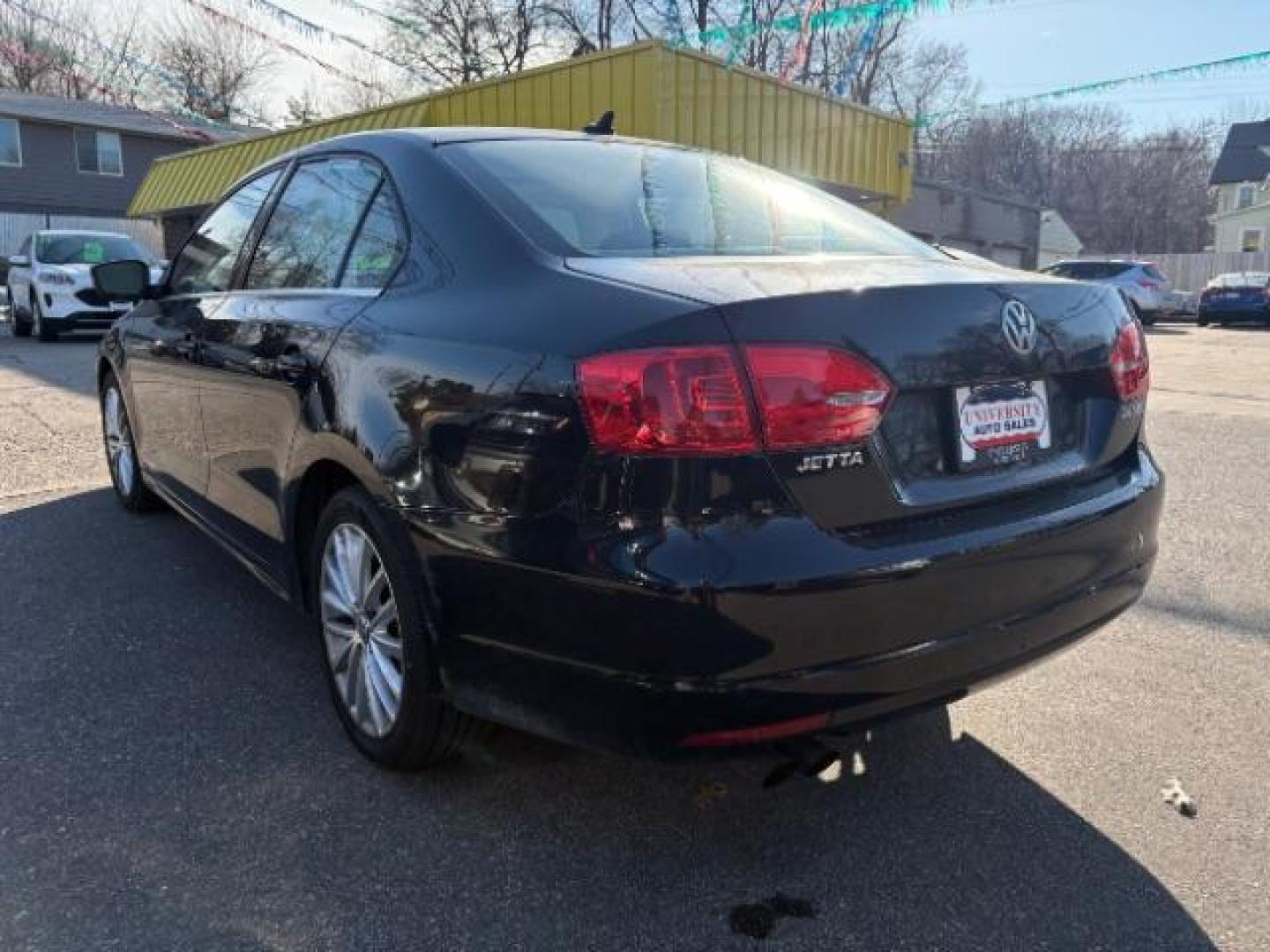 2013 Black Uni Volkswagen Jetta 2.5L SEL (3VWLP7AJ9DM) with an 2.5L I-5 DOHC engine, located at 745 S Robert St, St. Paul, MN, 55107, (651) 222-2991, 44.923389, -93.081215 - Photo#4