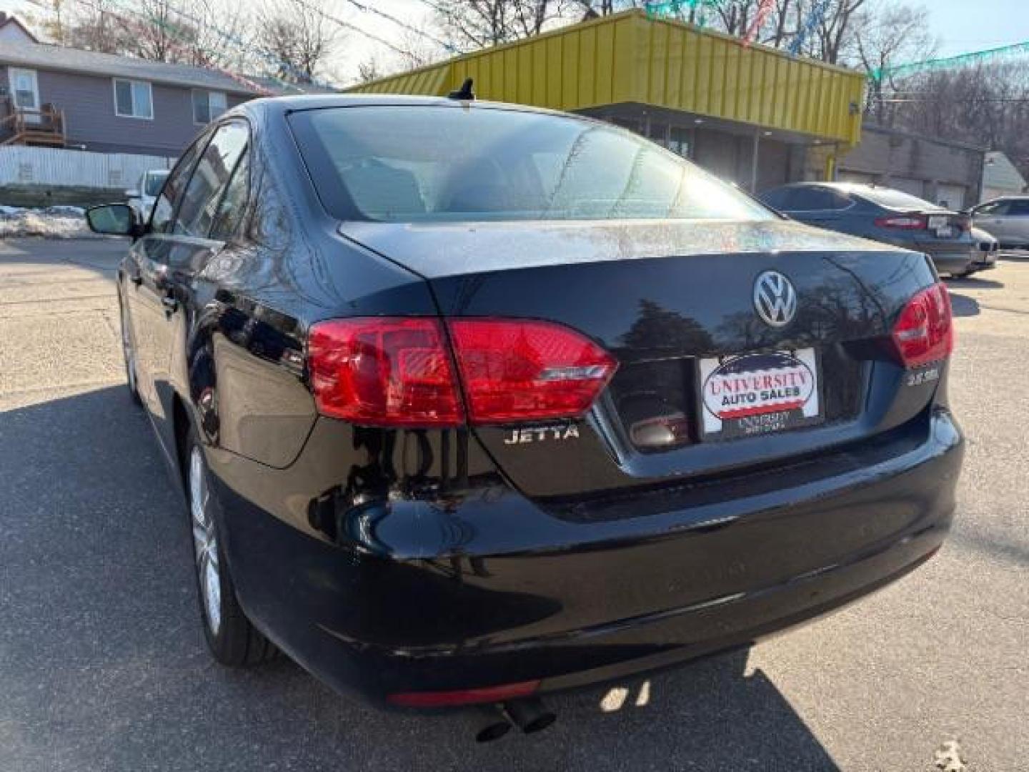 2013 Black Uni Volkswagen Jetta 2.5L SEL (3VWLP7AJ9DM) with an 2.5L I-5 DOHC engine, located at 745 S Robert St, St. Paul, MN, 55107, (651) 222-2991, 44.923389, -93.081215 - Photo#5
