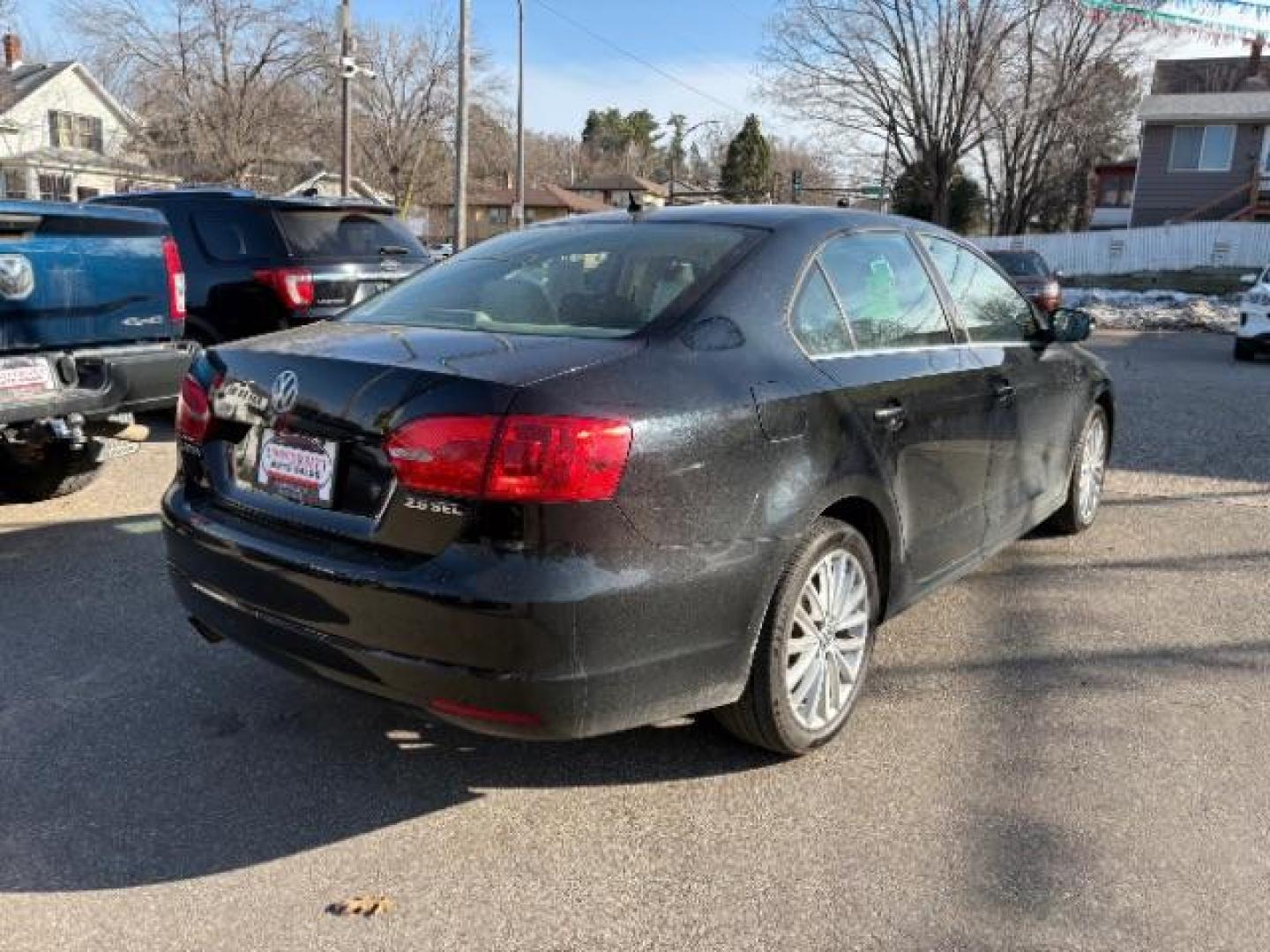 2013 Black Uni Volkswagen Jetta 2.5L SEL (3VWLP7AJ9DM) with an 2.5L I-5 DOHC engine, located at 745 S Robert St, St. Paul, MN, 55107, (651) 222-2991, 44.923389, -93.081215 - Photo#8