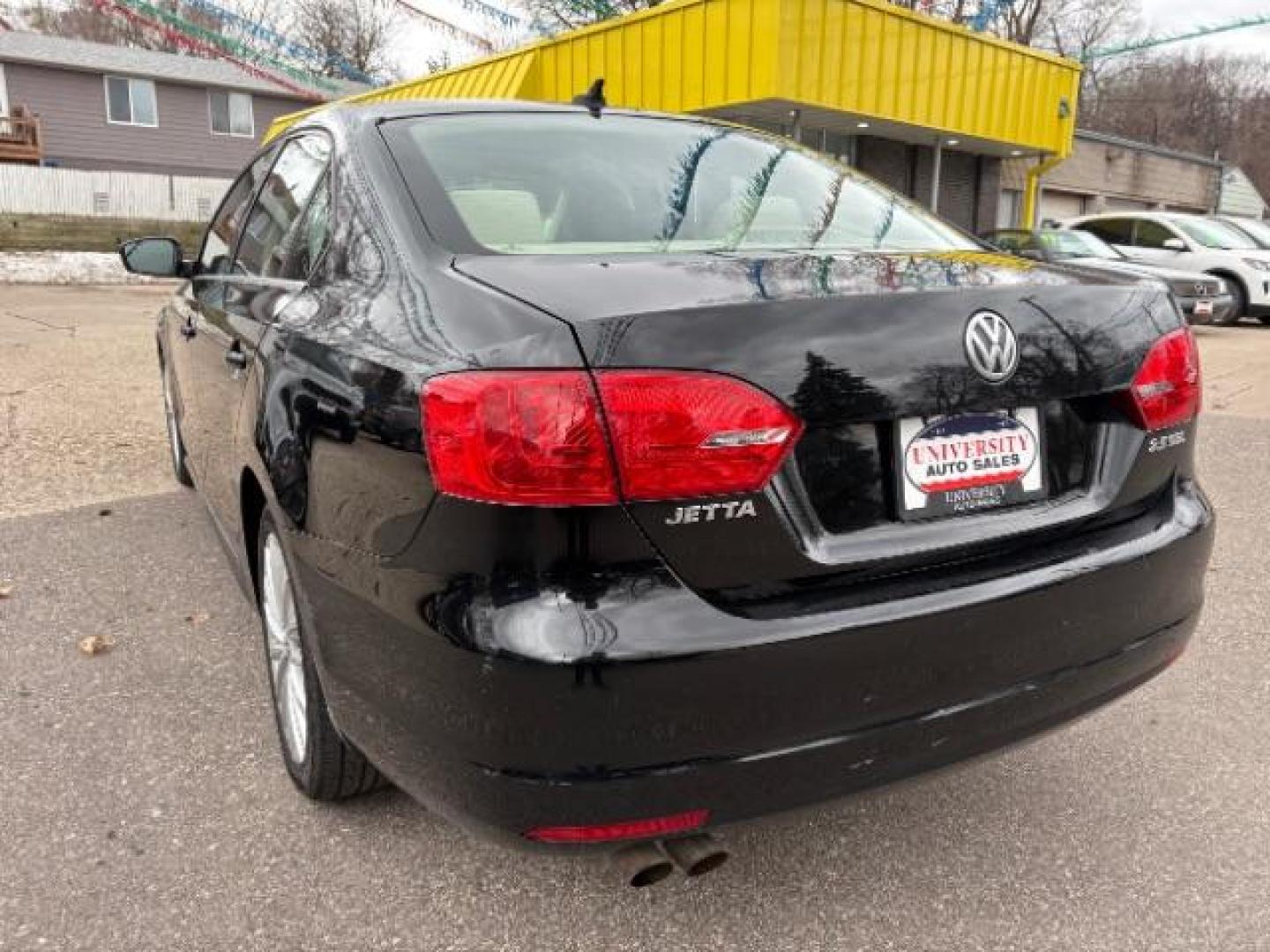 2013 Black Uni Volkswagen Jetta 2.5L SEL (3VWLP7AJ9DM) with an 2.5L I-5 DOHC engine, located at 745 S Robert St, St. Paul, MN, 55107, (651) 222-2991, 44.923389, -93.081215 - Photo#5