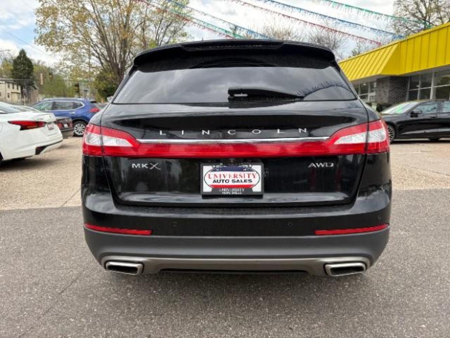 2016 Black Velvet Lincoln MKX Reserve (2LMTJ8LR6GB) , located at 745 S Robert St, St. Paul, MN, 55107, (651) 222-2991, 44.923389, -93.081215 - Photo#5