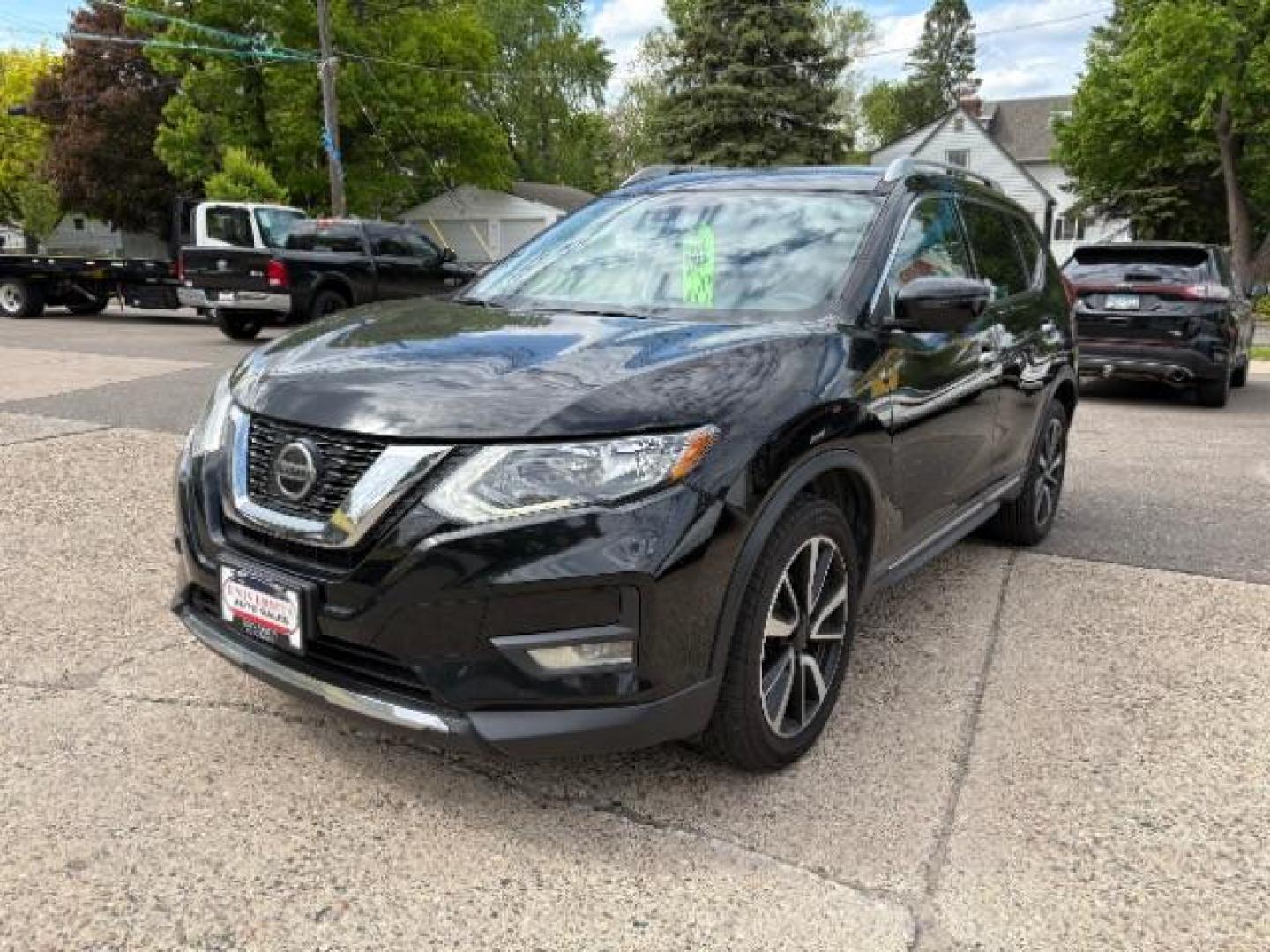 2020 Magnetic Black Pearl Nissan Rogue SL Intelligent AWD (5N1AT2MV5LC) with an 2.5L I-4 DOHC engine, located at 745 S Robert St, St. Paul, MN, 55107, (651) 222-2991, 44.923389, -93.081215 - Photo#2