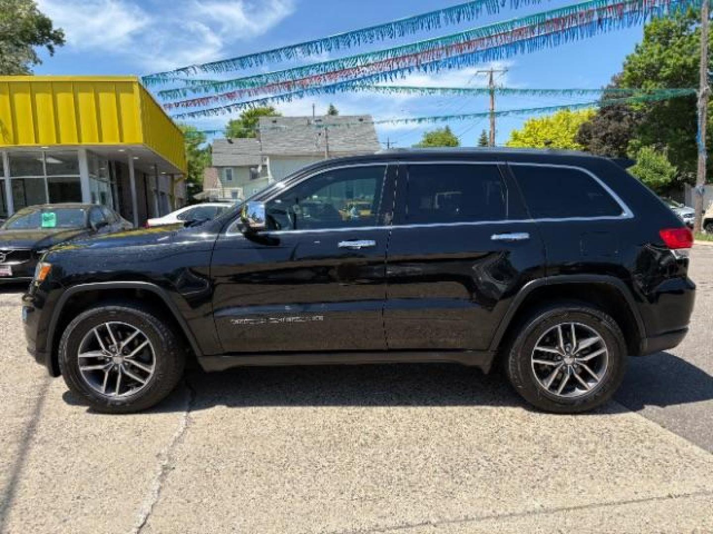 2018 Diamond Black Crystal Pearlcoat Jeep Grand Cherokee Limited 4x4 (1C4RJFBG3JC) , located at 745 S Robert St, St. Paul, MN, 55107, (651) 222-2991, 44.923389, -93.081215 - Photo#2