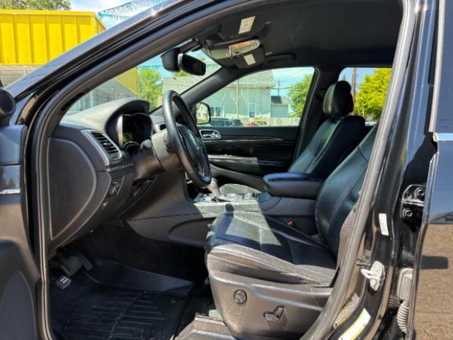 2018 Diamond Black Crystal Pearlcoat Jeep Grand Cherokee Limited 4x4 (1C4RJFBG3JC) , located at 745 S Robert St, St. Paul, MN, 55107, (651) 222-2991, 44.923389, -93.081215 - Photo#9