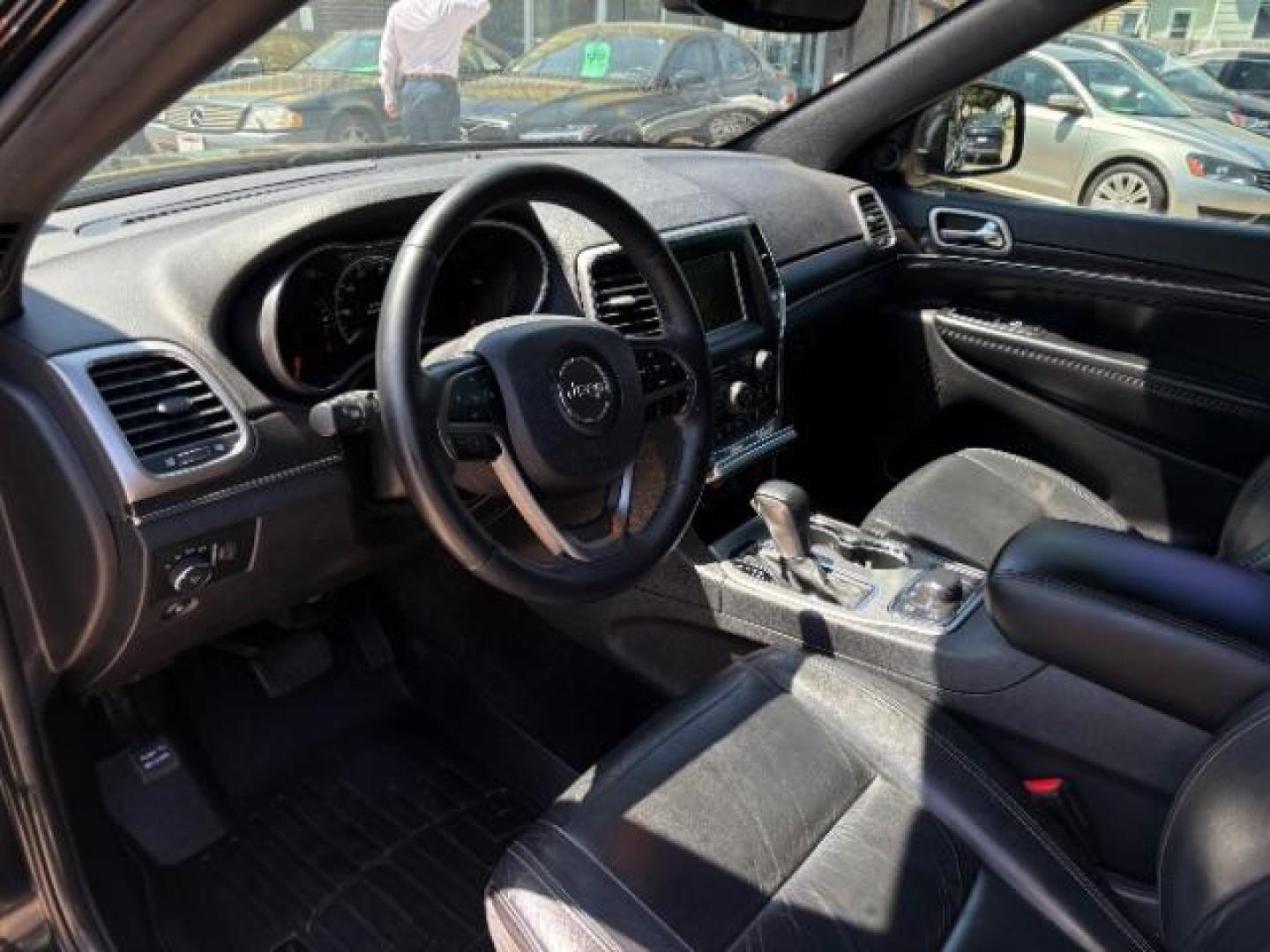 2018 Diamond Black Crystal Pearlcoat Jeep Grand Cherokee Limited 4x4 (1C4RJFBG3JC) , located at 745 S Robert St, St. Paul, MN, 55107, (651) 222-2991, 44.923389, -93.081215 - Photo#10