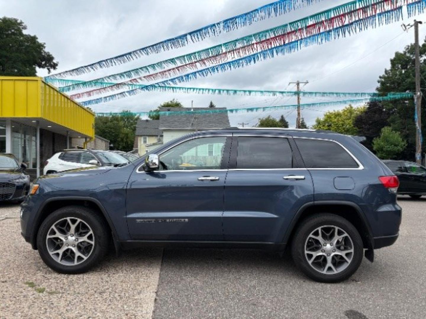 2019 Slate Blue Pearl Jeep Grand Cherokee Limited (1C4RJFBG2KC) , located at 745 S Robert St, St. Paul, MN, 55107, (651) 222-2991, 44.923389, -93.081215- Photo#3