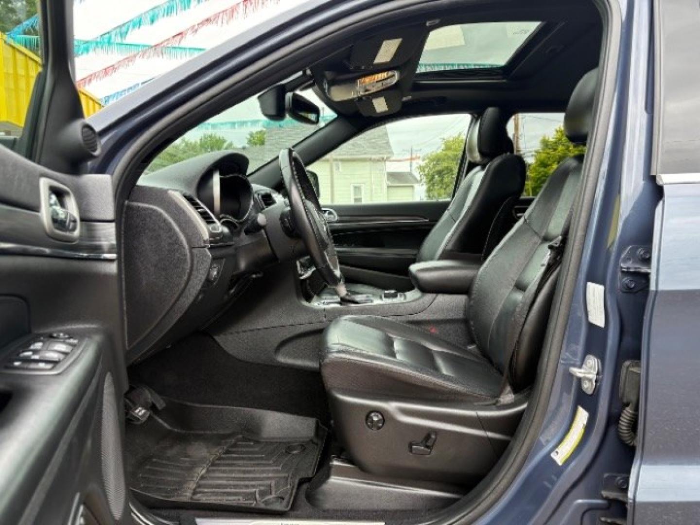 2019 Slate Blue Pearl Jeep Grand Cherokee Limited (1C4RJFBG2KC) , located at 745 S Robert St, St. Paul, MN, 55107, (651) 222-2991, 44.923389, -93.081215- Photo#10