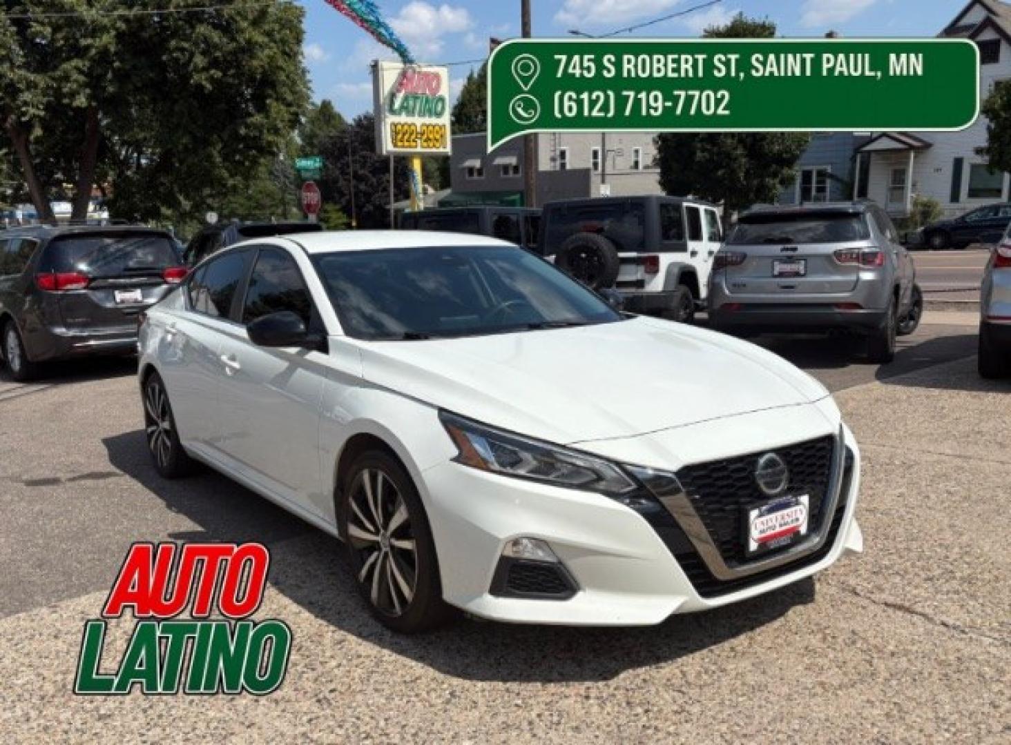 2021 Pearl White Tricoat Nissan Altima SR FWD (1N4BL4CV2MN) with an 2.5L I-4 gasoline direct injection engine, located at 745 S Robert St, St. Paul, MN, 55107, (651) 222-2991, 44.923389, -93.081215- Photo#0