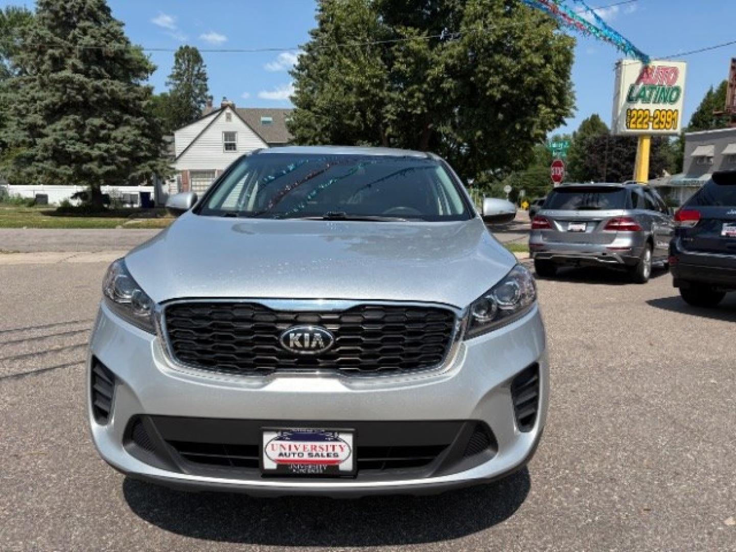 2019 Snow White Pearl Kia Sorento 2.4L LX (5XYPGDA38KG) with an 2.4L I-4 gasoline direct injection engine, located at 745 S Robert St, St. Paul, MN, 55107, (651) 222-2991, 44.923389, -93.081215- Photo#1