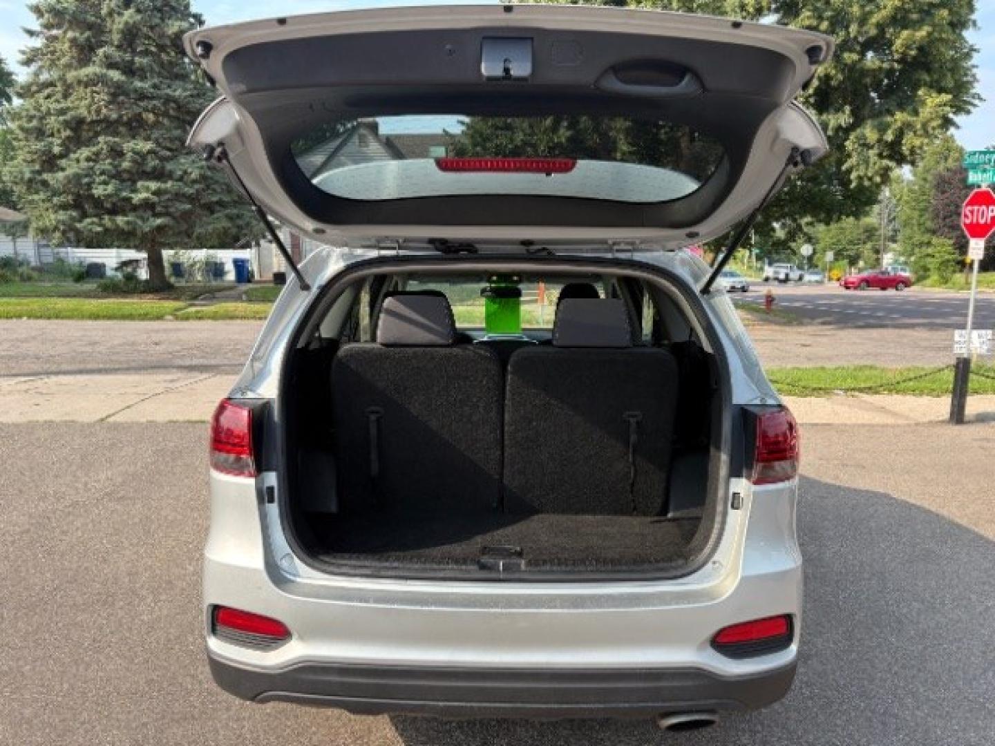 2019 Snow White Pearl Kia Sorento 2.4L LX (5XYPGDA38KG) with an 2.4L I-4 gasoline direct injection engine, located at 745 S Robert St, St. Paul, MN, 55107, (651) 222-2991, 44.923389, -93.081215- Photo#17