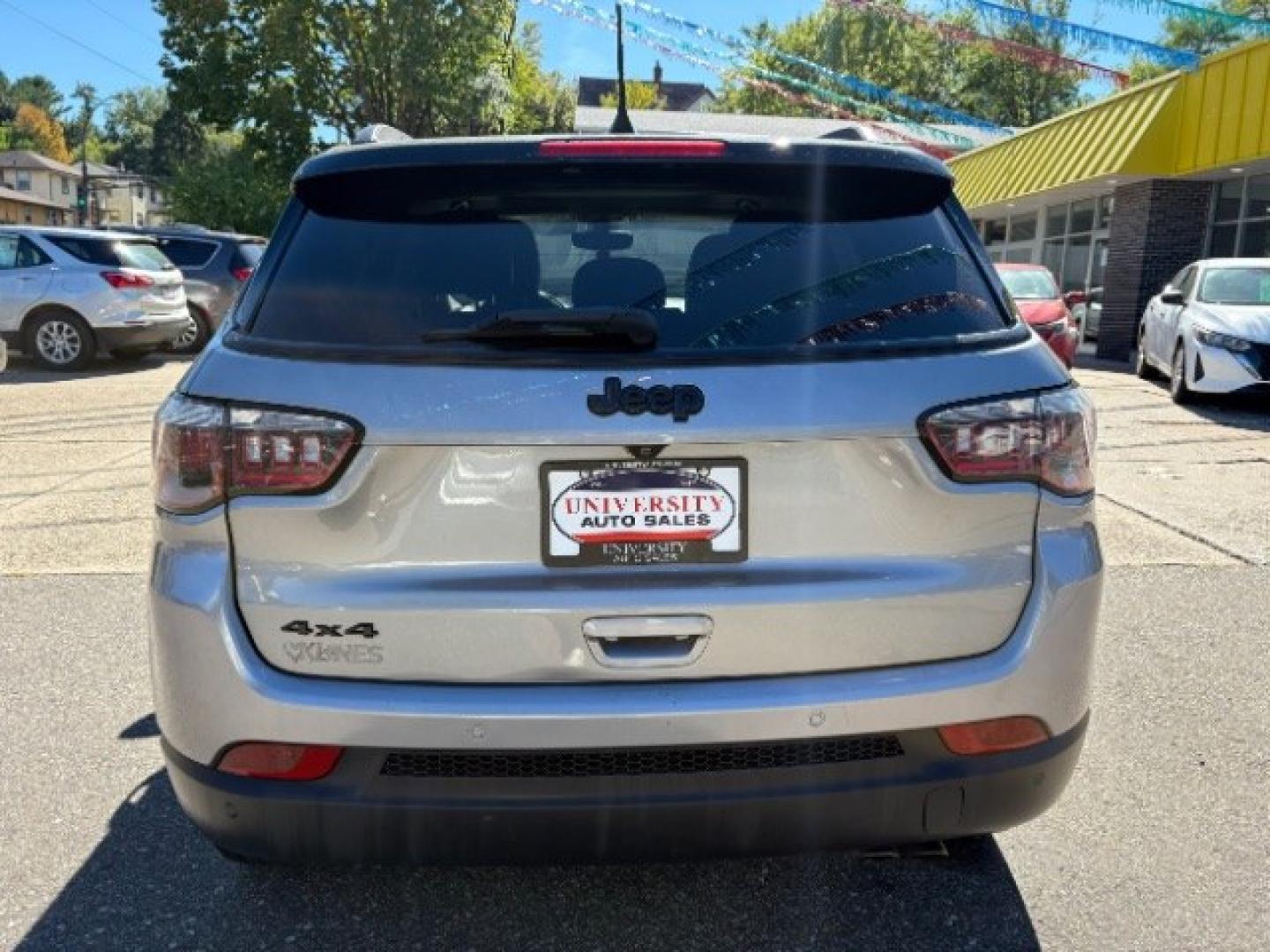 2020 Billet Silver Metallic Clearcoat Jeep Compass Altitude 4x4 (3C4NJDBB7LT) with an Tigershark MultiAir 2.4L I-4 variable valve contro engine, located at 745 S Robert St, St. Paul, MN, 55107, (651) 222-2991, 44.923389, -93.081215- Photo#5