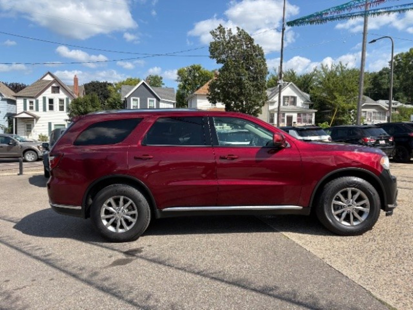 2017 /Black Dodge Durango SXT AWD (1C4RDJAGXHC) with an Pentastar 3.6L V-6 DOHC engine, located at 745 S Robert St, St. Paul, MN, 55107, (651) 222-2991, 44.923389, -93.081215- Photo#5