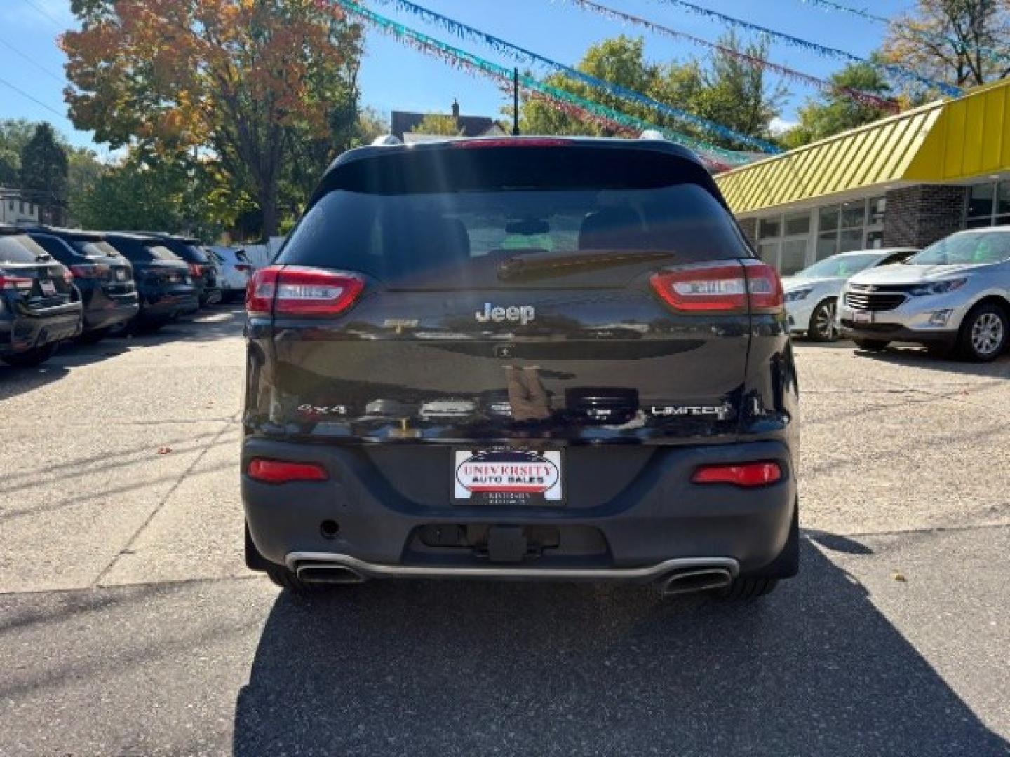 2016 True Blue Pearl Jeep Cherokee Limited (1C4PJMDSXGW) , located at 745 S Robert St, St. Paul, MN, 55107, (651) 222-2991, 44.923389, -93.081215- Photo#5