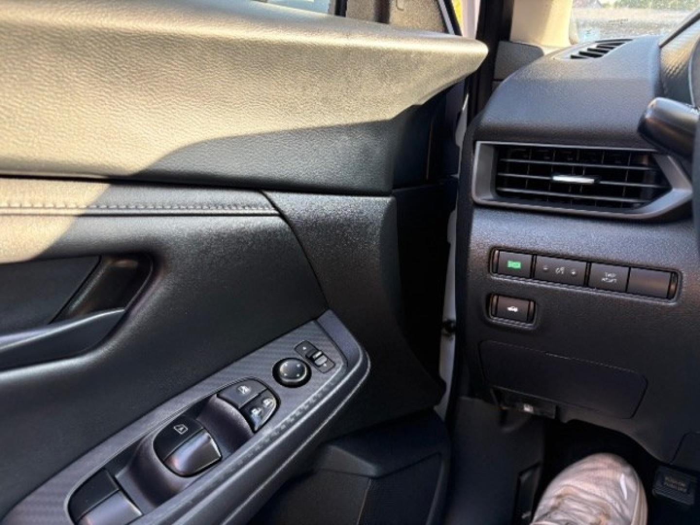 2024 Fresh Powder Nissan Sentra S Xtronic CVT (3N1AB8BV1RY) with an 2L I-4 direct injection engine, located at 745 S Robert St, St. Paul, MN, 55107, (651) 222-2991, 44.923389, -93.081215- Photo#14
