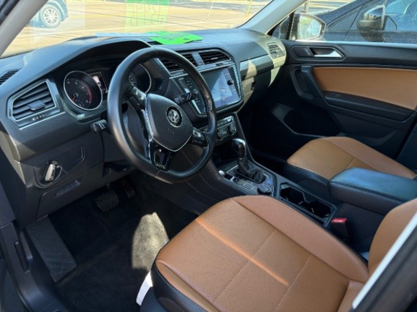 2019 Deep Black Pearl Volkswagen Tiguan 2.0T SE | 2.0T SEL | 2.0T SEL R-Line | 2.0T SEL R-Line Black (3VV2B7AXXKM) with an 2L I-4 direct injection engine, located at 745 S Robert St, St. Paul, MN, 55107, (651) 222-2991, 44.923389, -93.081215- Photo#10