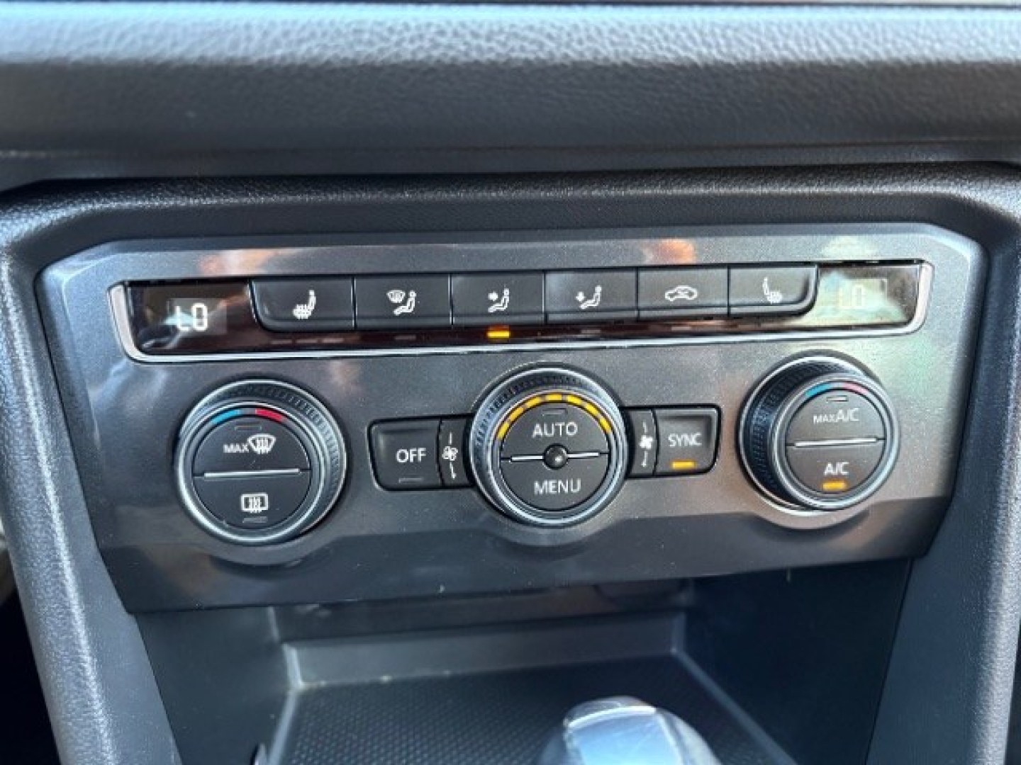 2019 Deep Black Pearl Volkswagen Tiguan 2.0T SE | 2.0T SEL | 2.0T SEL R-Line | 2.0T SEL R-Line Black (3VV2B7AXXKM) with an 2L I-4 direct injection engine, located at 745 S Robert St, St. Paul, MN, 55107, (651) 222-2991, 44.923389, -93.081215- Photo#18